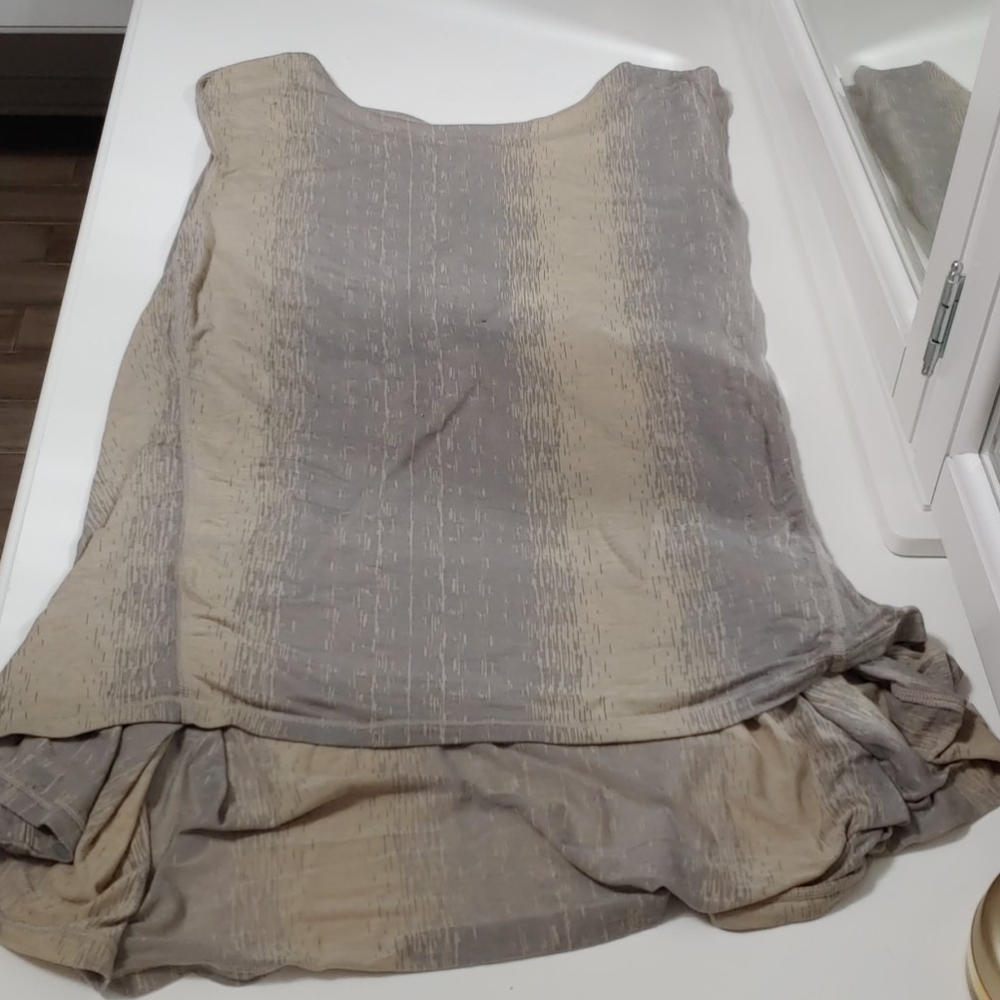 Lululemon tank top